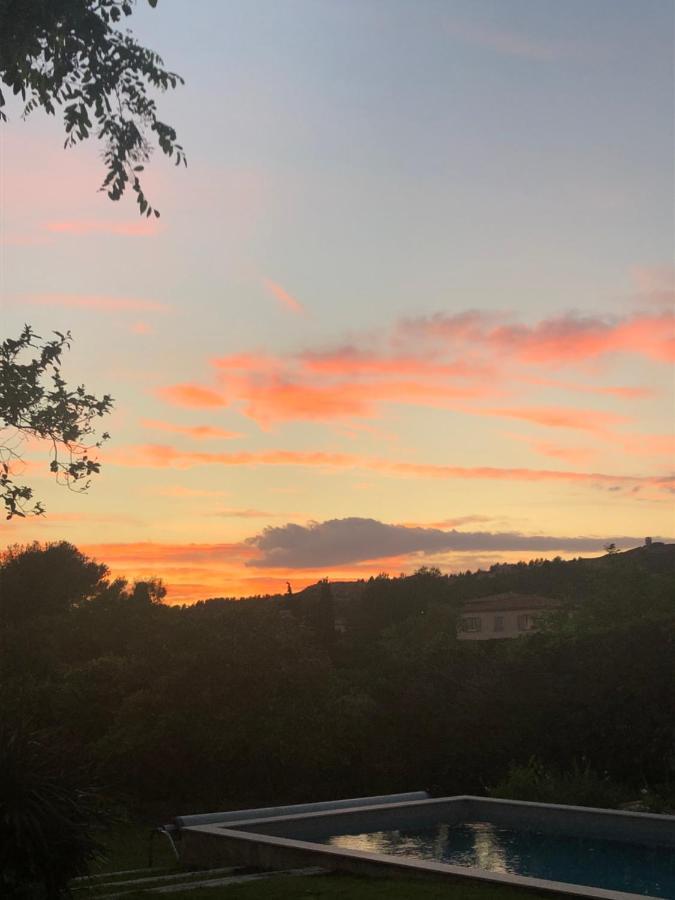La Fare-les-OliviersAmbiance Provenceアパートメント エクステリア 写真